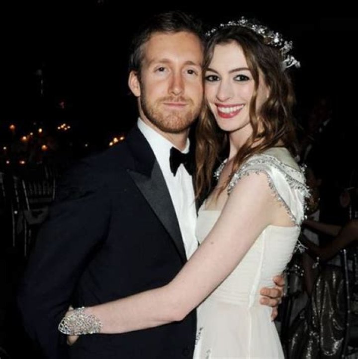 Anne Hathaway Husband Age: A Comprehensive Look at Her Life and Marriage