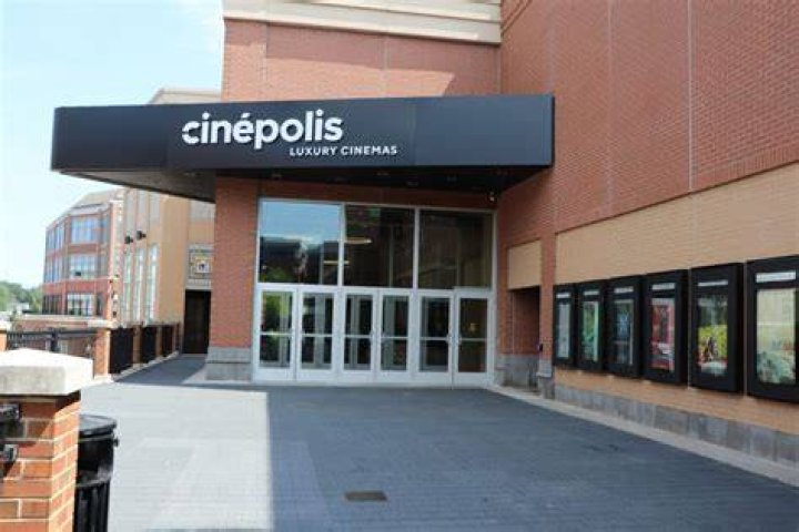 Cin&eacute;polis West Hartford: Your Ultimate Movie Experience Destination