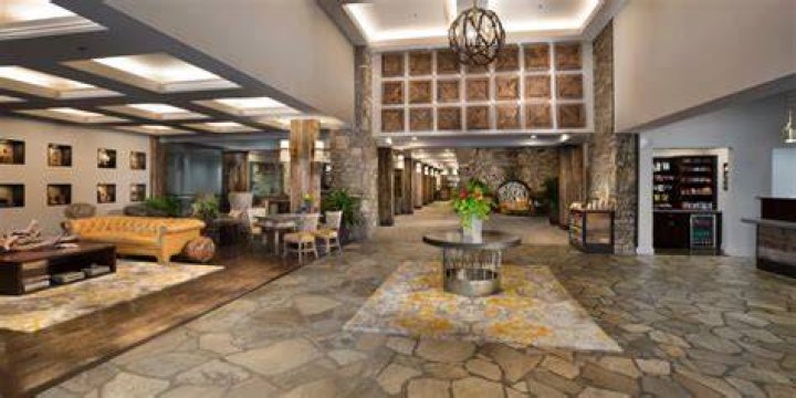 Crowne Plaza Resort Asheville: Your Ultimate Escape in North Carolina
