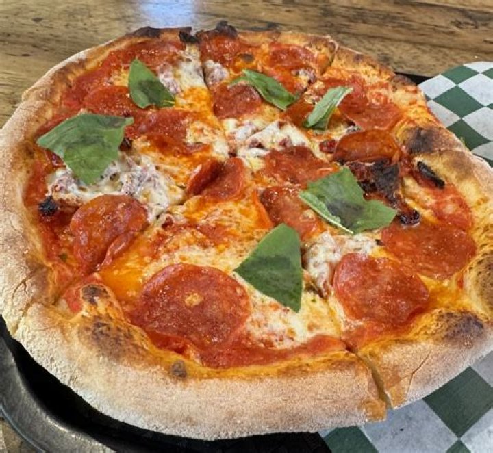 Discover the Best Pizza in Duluth MN: A Tasty Guide to Satisfy Your Cravings