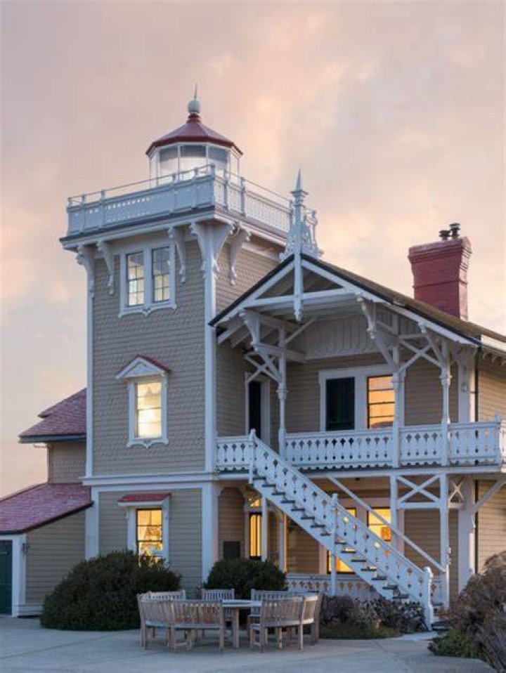 East Brother Lighthouse Bed and Breakfast: A Unique Getaway with Scenic Charm