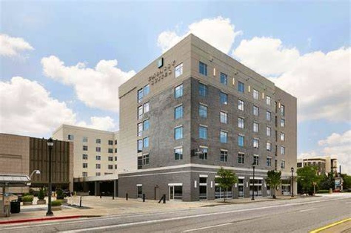 Hilton Atlanta Midtown: A Premier Destination for Business and Leisure