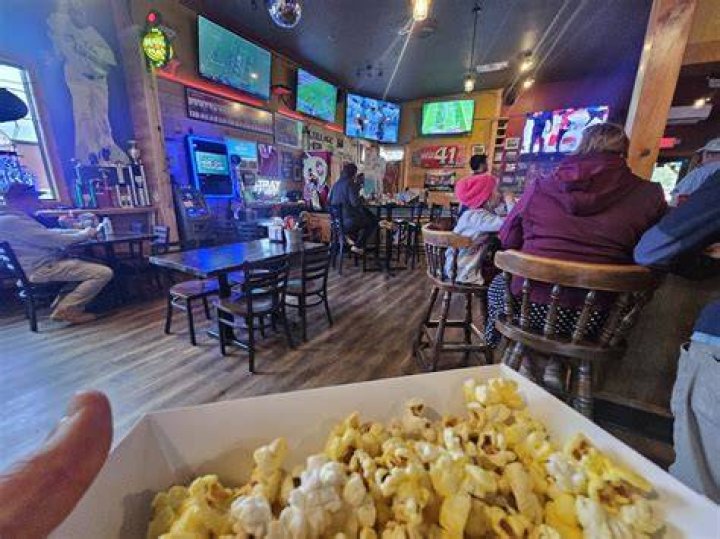 Horizon Village Tavern: A Hidden Gem in the Heart of Nature