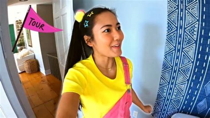 Is Ellie Sparkles Married? Unveiling the Truth About Ellie Sparkles' Relationship Status