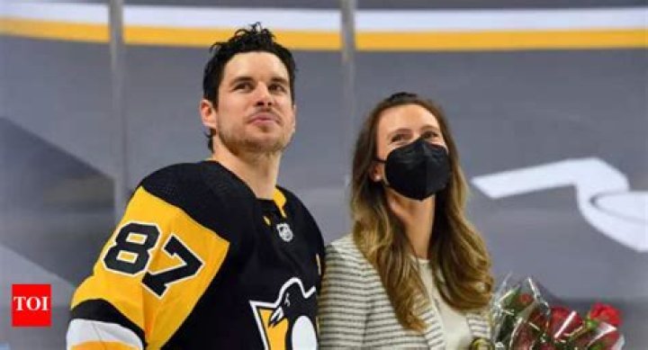 Is Sidney Crosby Married? Discover the Personal Life of the NHL Legend