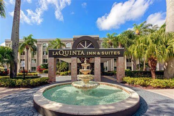 La Quinta Inn Coral Springs: Your Ultimate Guide to Comfort and Convenience