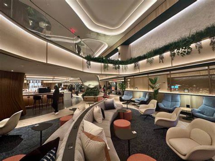 LaGuardia Chase Lounge: Your Ultimate Guide to Luxury Travel Experience