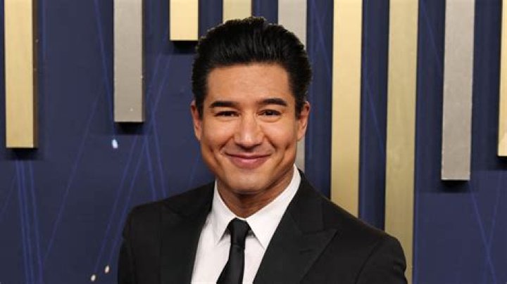 Mario Lopez Biography: A Comprehensive Look into the Life of the Iconic Actor