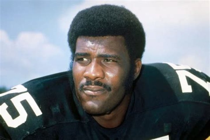 Mean Joe Greene: The Untold Story of a Football Legend