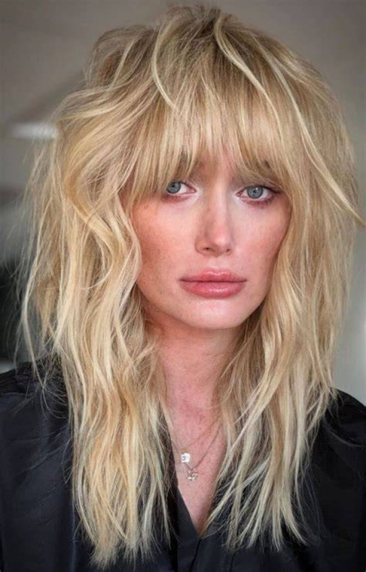 Mid Length Straight Hair with Fringe: A Comprehensive Guide
