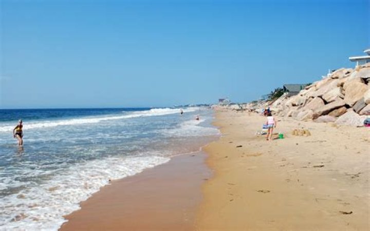 Misquamicut: The Ultimate Guide to Rhode Island's Premier Beach Destination