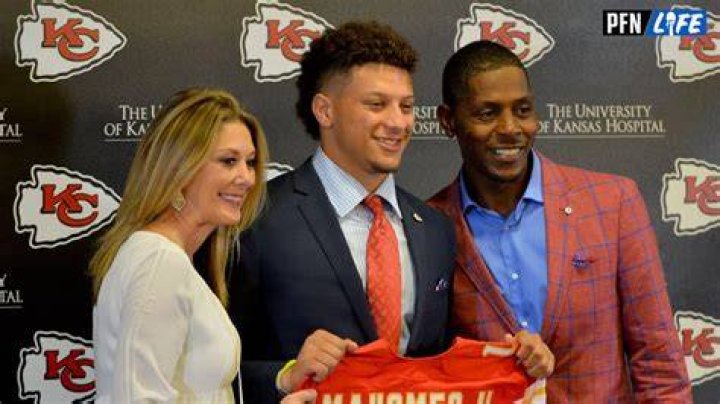 Patrick Mahomes Sr.: The Legacy of a Football Family