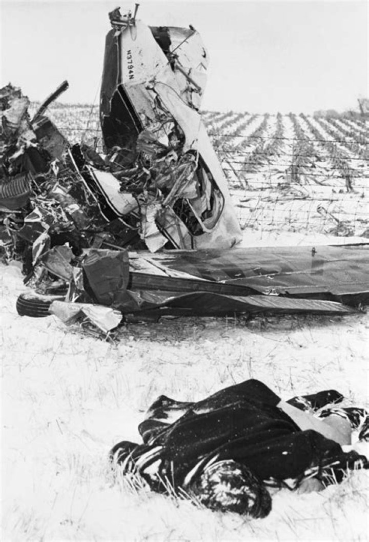 Plane Crash with Buddy Holly: Unveiling the Tragic Event That Rocked Music History