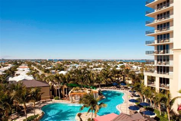 Singer Island Resort Palm Beach: A Paradise Retreat with Luxurious Charm