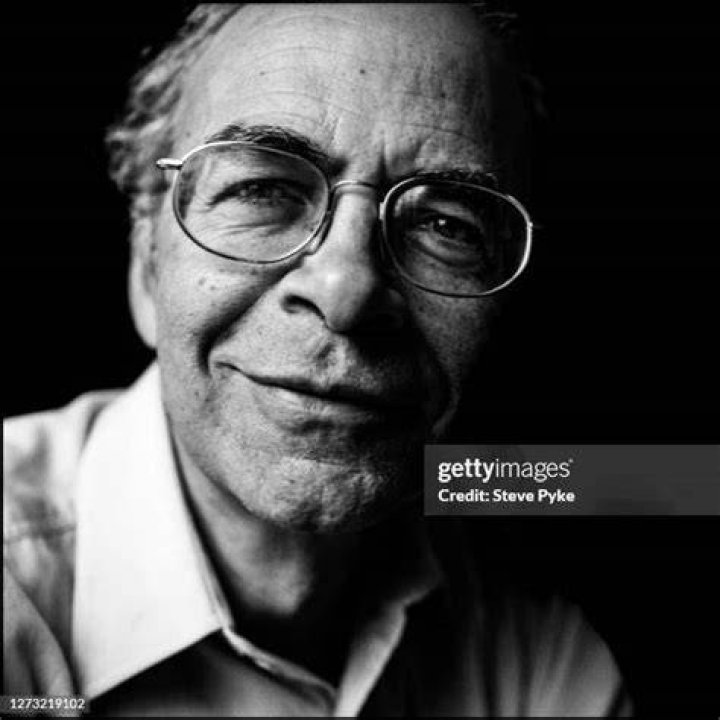 Singer Philosopher: Exploring the Intersection of Music and Philosophy