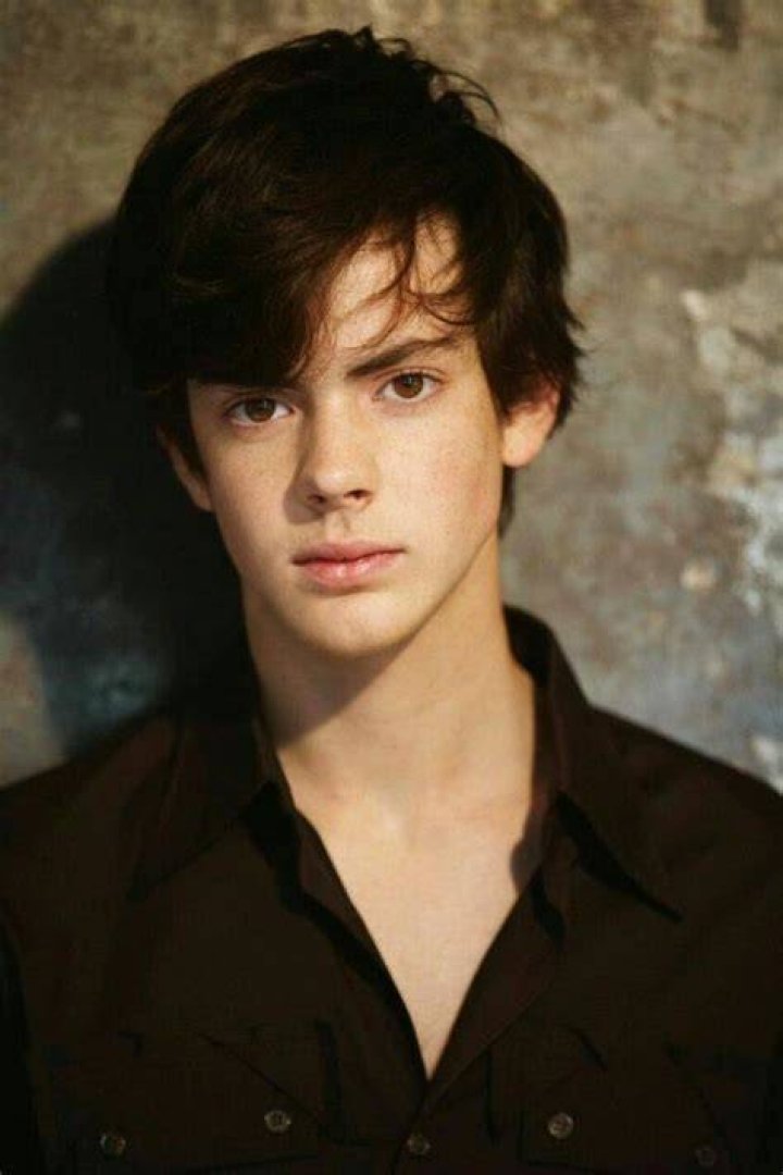 Skandar Keynes: The Rising Star of Hollywood's New Generation