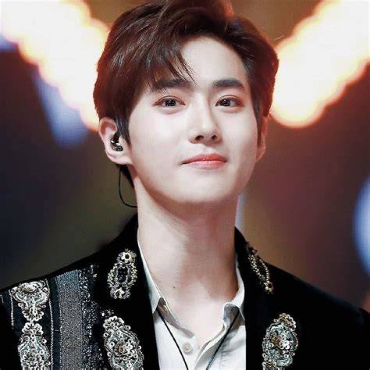 SUHO EXO: The Charismatic Leader of K-Pop's Global Sensation