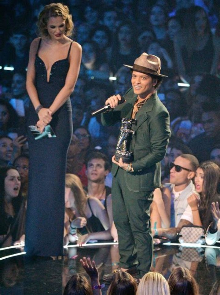 Tall Bruno Mars: Unveiling the Truth About His Height and More