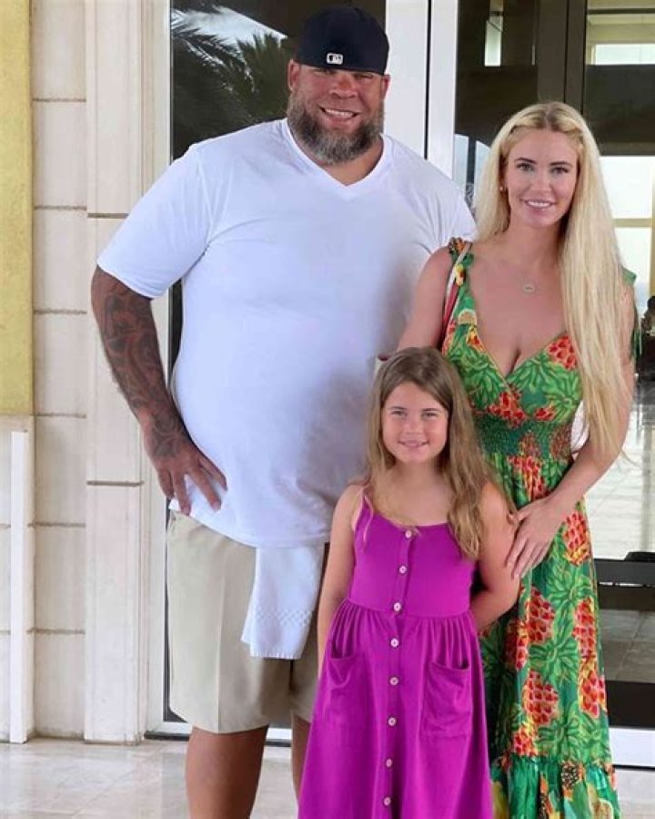 Tyrus' Wife Photos: A Comprehensive Look at Her Life, Family, and Influence