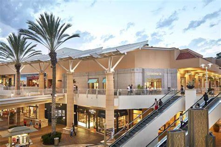 Victorvillehopping Mall: The Ultimate Shopping Destination in Southern California