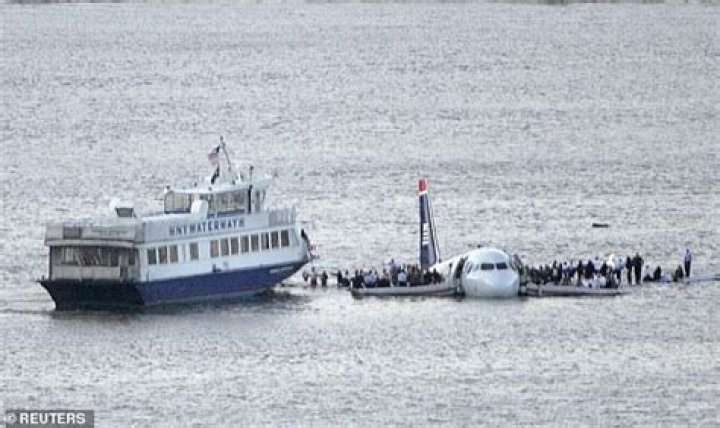What Year Did a Plane Land in the Hudson River?