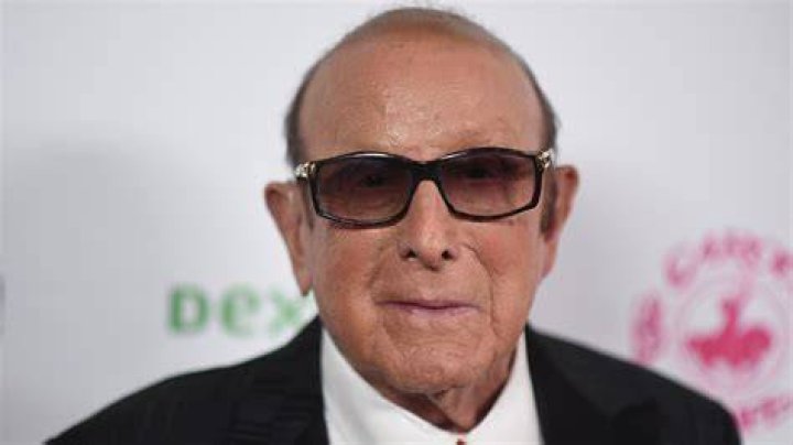 Who Did Clive Davis Discover? Unveiling the Iconic Music Mogul's Greatest Finds