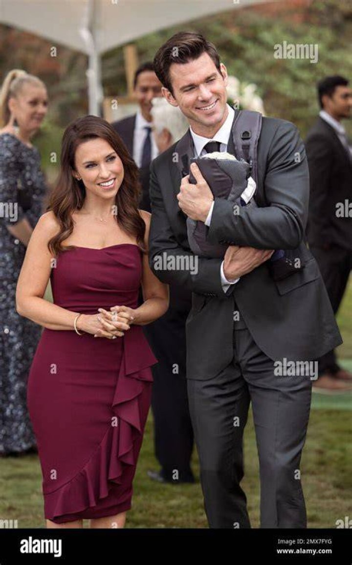 Who Is Lacey Chabert Married To: A Comprehensive Guide