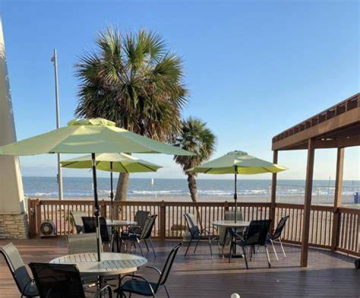 Wingate by Wyndham Galveston East Beach: Your Ultimate Beachfront Getaway