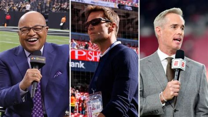 Yankee Announcers: The Voice of Legend and Excellence in Sports Broadcasting